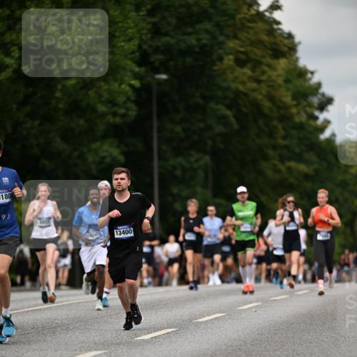 29.06.2025 - hella hamburg halbmarathon Dr. Thomas Lammeyer http://msf.ph/oto/8509617 29.06.2025 10:32:11 Kennedybrücke 1148, 1530, 1793, 4372, 5285, 5707, 5903, 5939, 7234, 7667, 7764, 7980, 8327, 9855 meine-sportfotos.de