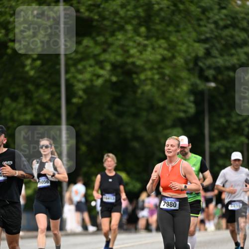 29.06.2025 - hella hamburg halbmarathon Dr. Thomas Lammeyer http://msf.ph/oto/8509678 29.06.2025 10:32:20 Kennedybrücke 1530, 5285, 5707, 5903, 5939, 6102, 7497, 7667, 7764, 7980, 9855, 10412, 10413 meine-sportfotos.de