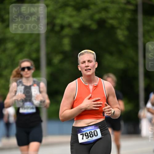 29.06.2025 - hella hamburg halbmarathon Dr. Thomas Lammeyer http://msf.ph/oto/8509725 29.06.2025 10:32:24 Kennedybrücke 4834, 5285, 5707, 5939, 6102, 7497, 7667, 7764, 7980, 9855, 10412, 10413 meine-sportfotos.de