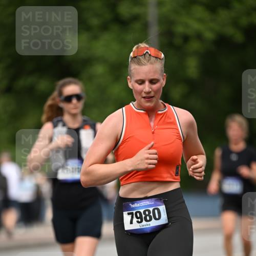 29.06.2025 - hella hamburg halbmarathon Dr. Thomas Lammeyer http://msf.ph/oto/8509734 29.06.2025 10:32:25 Kennedybrücke 4834, 5285, 5707, 5939, 6102, 6345, 7497, 7667, 7764, 7980, 9855, 10412, 10413 meine-sportfotos.de
