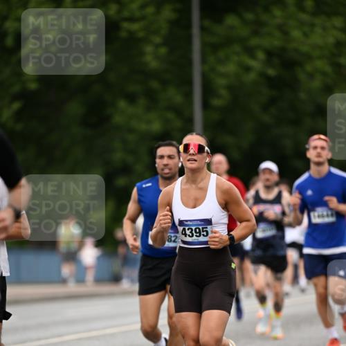 29.06.2025 - hella hamburg halbmarathon Dr. Thomas Lammeyer http://msf.ph/oto/8510323 29.06.2025 10:33:32 Kennedybrücke 1518, 1557, 1694, 2699, 3179, 3311, 3445, 3717, 4349, 4362, 4373, 4395, 4700, 5167, 5249, 5250, 6285, 6632, 7832, 8560, 9714, 10068, 10198, 11249, 11269, 11376 meine-sportfotos.de