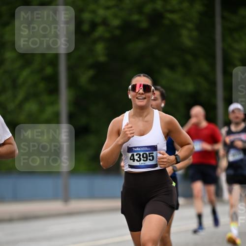 29.06.2025 - hella hamburg halbmarathon Dr. Thomas Lammeyer http://msf.ph/oto/8510333 29.06.2025 10:33:33 Kennedybrücke 1518, 1557, 1694, 2699, 3311, 3445, 3717, 4349, 4362, 4395, 4700, 5063, 5167, 5249, 5250, 6285, 6632, 7832, 8560, 9714, 10068, 10198, 11249, 11269, 11376 meine-sportfotos.de