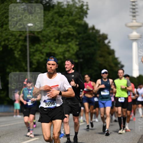 29.06.2025 - hella hamburg halbmarathon Dr. Thomas Lammeyer http://msf.ph/oto/8510490 29.06.2025 09:59:32 Kennedybrücke 1143, 1151, 1200, 1216, 1461, 1630, 1689, 1706, 2260, 3060, 3213, 3399, 3654, 3692, 3945, 4033, 4088, 4127, 4324, 4345, 4346, 4601, 4938, 5421, 5708, 6009, 6134, 6481, 6994, 7056, 7100, 7224, 7269, 7312, 7332, 7367, 7657, 8139, 8205, 8216, 8234, 8302, 8390, 8821, 8899, 8955, 8977, 9491, 9551, 9934, 10263, 10596, 10811, 11356 meine-sportfotos.de