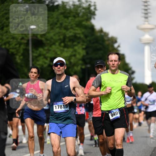 29.06.2025 - hella hamburg halbmarathon Dr. Thomas Lammeyer http://msf.ph/oto/8510509 29.06.2025 09:59:35 Kennedybrücke 1143, 1151, 1216, 1257, 1461, 1507, 1630, 1689, 1706, 2250, 2260, 2884, 3060, 3399, 3654, 3692, 3945, 4033, 4088, 4127, 4324, 4346, 4557, 4601, 4938, 5116, 5708, 6009, 6134, 6168, 6481, 6994, 7056, 7100, 7224, 7269, 7332, 7367, 7657, 8234, 8390, 8668, 8821, 8899, 8977, 9074, 9491, 9551, 9934, 10596, 10603, 10811, 11009, 11356 meine-sportfotos.de