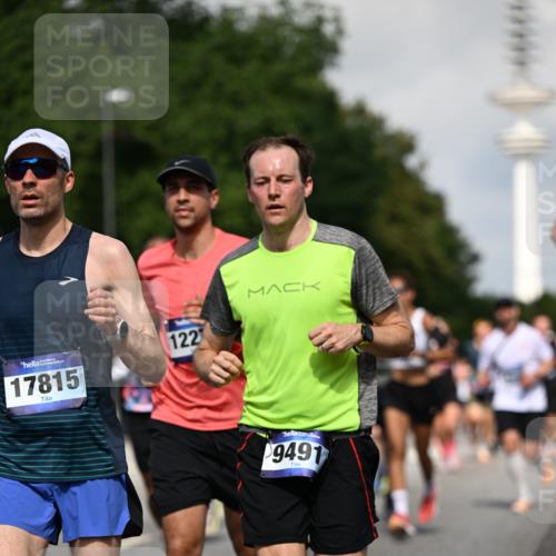 29.06.2025 - hella hamburg halbmarathon Dr. Thomas Lammeyer http://msf.ph/oto/8510516 29.06.2025 09:59:36 Kennedybrücke 1143, 1151, 1216, 1257, 1267, 1461, 1507, 1630, 1689, 1706, 2250, 2260, 2818, 2884, 3060, 3399, 3543, 3654, 3692, 3945, 4033, 4088, 4127, 4324, 4346, 4557, 4601, 4938, 5116, 5708, 6009, 6115, 6134, 6168, 6481, 6994, 7056, 7100, 7224, 7269, 7332, 7367, 7657, 8234, 8273, 8390, 8668, 8821, 8977, 9074, 9491, 9551, 9934, 10596, 10603, 10811, 11009, 11356 meine-sportfotos.de