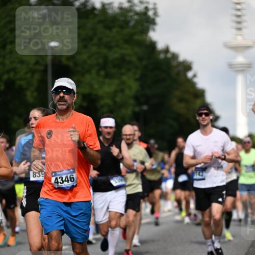 29.06.2025 - hella hamburg halbmarathon Dr. Thomas Lammeyer http://msf.ph/oto/8510599 29.06.2025 09:59:48 Kennedybrücke 1061, 1143, 1151, 1216, 1257, 1267, 1452, 1507, 1592, 1689, 1976, 2250, 2260, 2504, 2818, 2884, 3060, 3399, 3543, 3945, 4033, 4127, 4346, 4557, 4938, 5116, 5607, 5708, 6115, 6134, 6168, 6481, 6994, 7100, 7224, 7332, 8273, 8390, 8668, 8821, 8989, 9074, 9491, 9551, 9934, 10408, 10596, 10603, 10811, 10895, 11009 meine-sportfotos.de