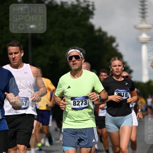 29.06.2025 - hella hamburg halbmarathon Dr. Thomas Lammeyer http://msf.ph/oto/8510673 29.06.2025 09:59:53 Kennedybrücke 1061, 1120, 1143, 1257, 1267, 1452, 1502, 1507, 1592, 1976, 2250, 2260, 2504, 2818, 2884, 2953, 3060, 3399, 3543, 3945, 4346, 4557, 5116, 5607, 5708, 6115, 6134, 6168, 6994, 7100, 7224, 7583, 7943, 8273, 8390, 8668, 8821, 8989, 9074, 10408, 10596, 10603, 10895, 11009 meine-sportfotos.de