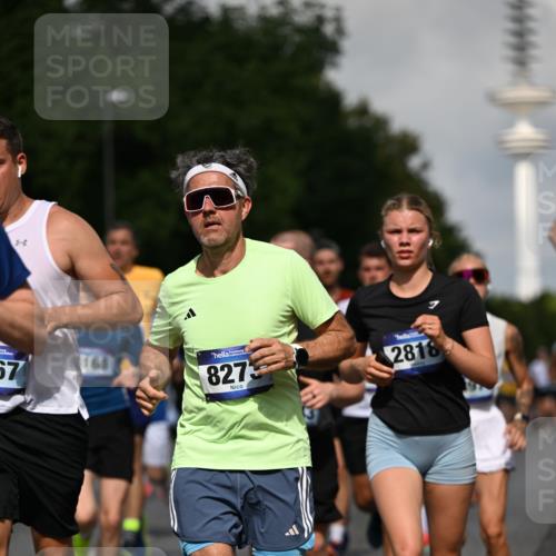 29.06.2025 - hella hamburg halbmarathon Dr. Thomas Lammeyer http://msf.ph/oto/8510678 29.06.2025 09:59:54 Kennedybrücke 1061, 1120, 1143, 1257, 1267, 1452, 1502, 1507, 1592, 1976, 2250, 2260, 2504, 2818, 2884, 2953, 3060, 3399, 3543, 4346, 4557, 5116, 5600, 5607, 5708, 6115, 6134, 6168, 6994, 7100, 7178, 7224, 7583, 7943, 8273, 8390, 8668, 8821, 8989, 9074, 10408, 10596, 10603, 10895, 11009 meine-sportfotos.de