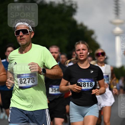 29.06.2025 - hella hamburg halbmarathon Dr. Thomas Lammeyer http://msf.ph/oto/8510686 29.06.2025 09:59:54 Kennedybrücke 1061, 1120, 1143, 1257, 1267, 1452, 1502, 1507, 1592, 1976, 2250, 2260, 2504, 2818, 2884, 2953, 3060, 3399, 3543, 4346, 4557, 5116, 5600, 5607, 5708, 6115, 6134, 6168, 6994, 7100, 7178, 7224, 7583, 7943, 8273, 8390, 8668, 8821, 8989, 9074, 10408, 10596, 10603, 10895, 11009 meine-sportfotos.de