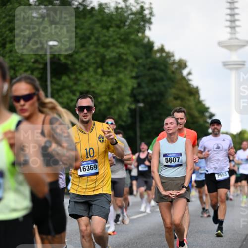 29.06.2025 - hella hamburg halbmarathon Dr. Thomas Lammeyer http://msf.ph/oto/8510806 29.06.2025 10:00:06 Kennedybrücke 1061, 1120, 1267, 1452, 1499, 1502, 1592, 1976, 2504, 2818, 2953, 3256, 3543, 4077, 4711, 5482, 5600, 5607, 5978, 6115, 6511, 6512, 7178, 7583, 7943, 8273, 8335, 8989, 9638, 9695, 9793, 10408, 10891, 10895, 11124, 11231 meine-sportfotos.de