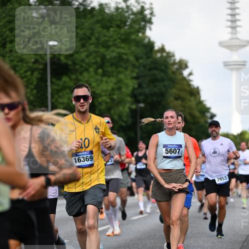 29.06.2025 - hella hamburg halbmarathon Dr. Thomas Lammeyer http://msf.ph/oto/8510809 29.06.2025 10:00:06 Kennedybrücke 1061, 1120, 1267, 1452, 1499, 1502, 1592, 1976, 2504, 2818, 2953, 3256, 3543, 4077, 4711, 5482, 5600, 5607, 5978, 6115, 6511, 6512, 7178, 7583, 7943, 8273, 8335, 8989, 9638, 9695, 9793, 10408, 10891, 10895, 11124, 11231 meine-sportfotos.de