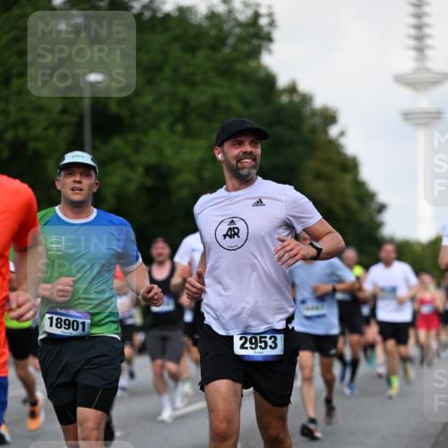 29.06.2025 - hella hamburg halbmarathon Dr. Thomas Lammeyer http://msf.ph/oto/8510851 29.06.2025 10:00:09 Kennedybrücke 1061, 1120, 1452, 1499, 1502, 1592, 1628, 1976, 2083, 2953, 3256, 4077, 4404, 4711, 5482, 5600, 5607, 5978, 6511, 6512, 7178, 7583, 7943, 8335, 8921, 8989, 9597, 9638, 9695, 9793, 10408, 10891, 10895, 11124, 11231 meine-sportfotos.de