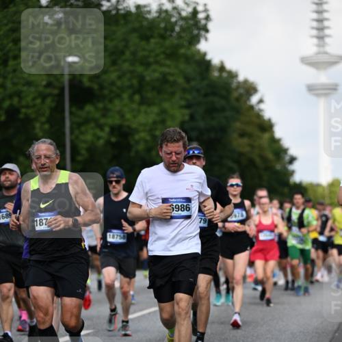 29.06.2025 - hella hamburg halbmarathon Dr. Thomas Lammeyer http://msf.ph/oto/8510910 29.06.2025 10:00:13 Kennedybrücke 1061, 1120, 1452, 1499, 1502, 1628, 1877, 2083, 2953, 3256, 4065, 4077, 4377, 4404, 4711, 5482, 5600, 5607, 5978, 6286, 6511, 6512, 7178, 7583, 7943, 8335, 8921, 9537, 9597, 9638, 9695, 9793, 10891, 11124, 11231 meine-sportfotos.de
