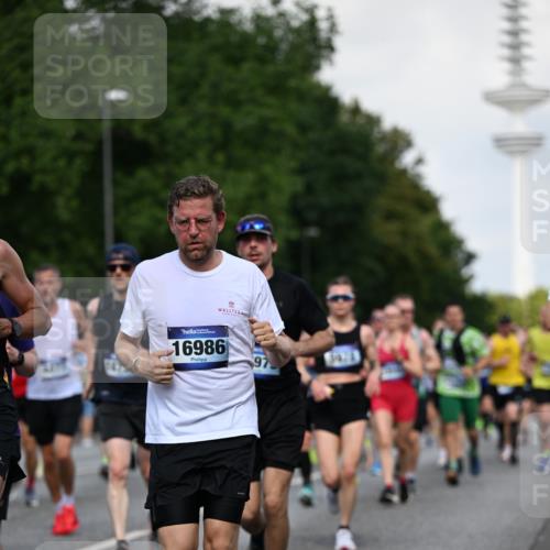 29.06.2025 - hella hamburg halbmarathon Dr. Thomas Lammeyer http://msf.ph/oto/8510921 29.06.2025 10:00:14 Kennedybrücke 1061, 1120, 1452, 1499, 1502, 1628, 1877, 2083, 2953, 3256, 4065, 4077, 4377, 4404, 4711, 5482, 5600, 5607, 5978, 6286, 6511, 6512, 7178, 7583, 7943, 8261, 8335, 8921, 9537, 9597, 9638, 9695, 9793, 10891, 11124, 11231 meine-sportfotos.de