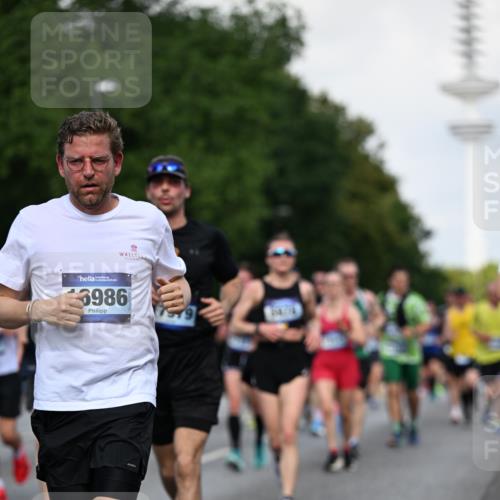 29.06.2025 - hella hamburg halbmarathon Dr. Thomas Lammeyer http://msf.ph/oto/8510928 29.06.2025 10:00:15 Kennedybrücke 1061, 1120, 1499, 1502, 1628, 1877, 2013, 2083, 2953, 2996, 3256, 4065, 4077, 4377, 4404, 4635, 4711, 5482, 5600, 5607, 5978, 6286, 6511, 6512, 7178, 7383, 7475, 7583, 7943, 8261, 8335, 8921, 9537, 9597, 9638, 9695, 9793, 10508, 10891, 11124, 11231 meine-sportfotos.de