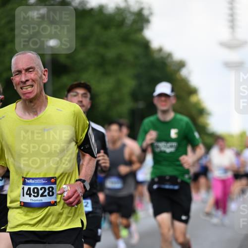 29.06.2025 - hella hamburg halbmarathon Dr. Thomas Lammeyer http://msf.ph/oto/8511030 29.06.2025 10:00:22 Kennedybrücke 1460, 1499, 1502, 1628, 1877, 2013, 2082, 2083, 2208, 2771, 2996, 3256, 3310, 3426, 4065, 4077, 4377, 4404, 4635, 4711, 4967, 5482, 5600, 5978, 6286, 6309, 6377, 6511, 6512, 6561, 6562, 7178, 7383, 7475, 8261, 8335, 8361, 8514, 8572, 8921, 8996, 9082, 9497, 9537, 9597, 9638, 9695, 9793, 10371, 10508, 10891, 11018, 11124, 11231 meine-sportfotos.de