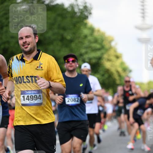 29.06.2025 - hella hamburg halbmarathon Dr. Thomas Lammeyer http://msf.ph/oto/8511203 29.06.2025 10:00:35 Kennedybrücke 1460, 1496, 1537, 1628, 1833, 1877, 2013, 2082, 2083, 2208, 2340, 2378, 2396, 2771, 2839, 2869, 2878, 2996, 3310, 3426, 3575, 4065, 4377, 4404, 4635, 4833, 4967, 5169, 5194, 5482, 5839, 6286, 6309, 6377, 6561, 6562, 7383, 7475, 8112, 8261, 8313, 8361, 8514, 8572, 8587, 8618, 8661, 8710, 8863, 8921, 8996, 9082, 9497, 9537, 9597, 9638, 9752, 9820, 9876, 10189, 10371, 10508, 10859, 11018, 11231, 11429 meine-sportfotos.de