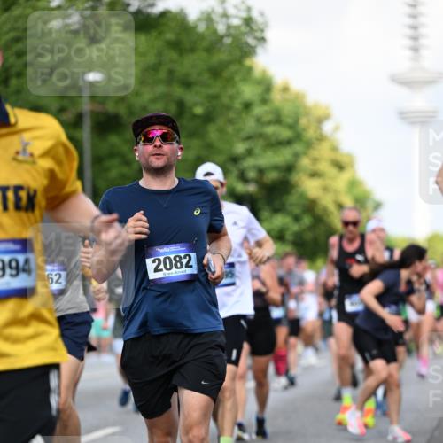 29.06.2025 - hella hamburg halbmarathon Dr. Thomas Lammeyer http://msf.ph/oto/8511207 29.06.2025 10:00:36 Kennedybrücke 1381, 1460, 1496, 1537, 1628, 1833, 1877, 2013, 2082, 2083, 2208, 2340, 2378, 2396, 2771, 2839, 2869, 2878, 2996, 3310, 3426, 3575, 4065, 4377, 4404, 4635, 4833, 4967, 5169, 5194, 5839, 6286, 6309, 6377, 6561, 6562, 7383, 7475, 8112, 8261, 8313, 8361, 8514, 8572, 8587, 8618, 8661, 8710, 8863, 8921, 8996, 9082, 9497, 9537, 9597, 9752, 9820, 9876, 10189, 10371, 10508, 10859, 11018, 11231, 11429 meine-sportfotos.de