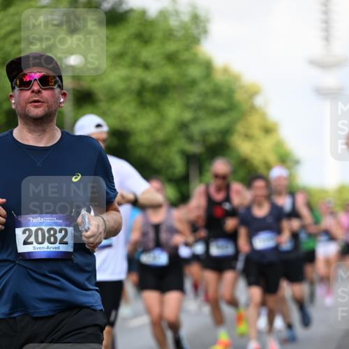 29.06.2025 - hella hamburg halbmarathon Dr. Thomas Lammeyer http://msf.ph/oto/8511222 29.06.2025 10:00:37 Kennedybrücke 1381, 1460, 1496, 1537, 1628, 1833, 1877, 2013, 2074, 2082, 2083, 2208, 2340, 2378, 2396, 2771, 2839, 2869, 2878, 2996, 3310, 3426, 3575, 4065, 4377, 4404, 4635, 4833, 4967, 5169, 5194, 5839, 6286, 6309, 6377, 6561, 6562, 7383, 7475, 8112, 8261, 8313, 8361, 8514, 8572, 8587, 8618, 8661, 8710, 8863, 8921, 8996, 9082, 9497, 9537, 9597, 9752, 9820, 9876, 10189, 10371, 10508, 10859, 11018, 11429 meine-sportfotos.de