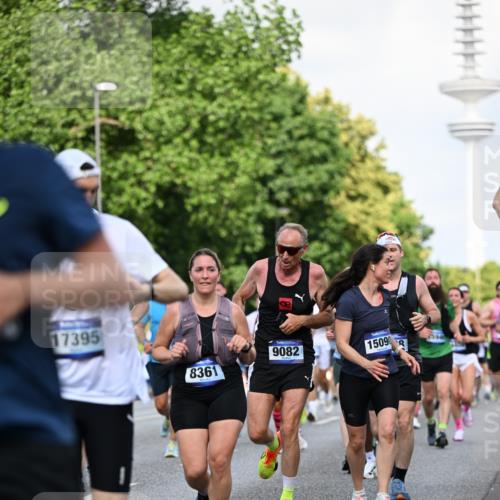 29.06.2025 - hella hamburg halbmarathon Dr. Thomas Lammeyer http://msf.ph/oto/8511224 29.06.2025 10:00:37 Kennedybrücke 1381, 1460, 1496, 1537, 1628, 1833, 1877, 2013, 2074, 2082, 2083, 2208, 2340, 2378, 2396, 2771, 2839, 2869, 2878, 2996, 3310, 3426, 3575, 4065, 4377, 4404, 4635, 4833, 4967, 5169, 5194, 5839, 6286, 6309, 6377, 6561, 6562, 7383, 7475, 8112, 8261, 8313, 8361, 8514, 8572, 8587, 8618, 8661, 8710, 8863, 8921, 8996, 9082, 9497, 9537, 9597, 9752, 9820, 9876, 10189, 10371, 10508, 10859, 11018, 11429 meine-sportfotos.de