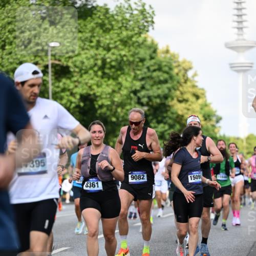 29.06.2025 - hella hamburg halbmarathon Dr. Thomas Lammeyer http://msf.ph/oto/8511226 29.06.2025 10:00:37 Kennedybrücke 1381, 1460, 1496, 1537, 1628, 1833, 1877, 2013, 2074, 2082, 2083, 2208, 2340, 2378, 2396, 2771, 2839, 2869, 2878, 2996, 3310, 3426, 3575, 4065, 4377, 4404, 4635, 4833, 4967, 5169, 5194, 5839, 6286, 6309, 6377, 6561, 6562, 7383, 7475, 8112, 8261, 8313, 8361, 8514, 8572, 8587, 8618, 8661, 8710, 8863, 8921, 8996, 9082, 9497, 9537, 9597, 9752, 9820, 9876, 10189, 10371, 10508, 10859, 11018, 11429 meine-sportfotos.de