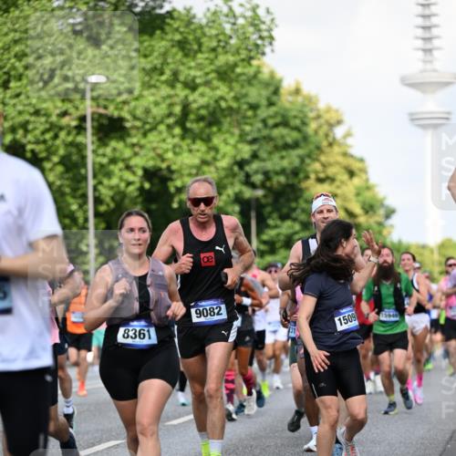 29.06.2025 - hella hamburg halbmarathon Dr. Thomas Lammeyer http://msf.ph/oto/8511233 29.06.2025 10:00:37 Kennedybrücke 1381, 1460, 1496, 1537, 1628, 1833, 1877, 2013, 2074, 2082, 2083, 2208, 2340, 2378, 2396, 2771, 2839, 2869, 2878, 2996, 3310, 3426, 3575, 4065, 4377, 4404, 4635, 4833, 4967, 5169, 5194, 5839, 6286, 6309, 6377, 6561, 6562, 7383, 7475, 8112, 8261, 8313, 8361, 8514, 8572, 8587, 8618, 8661, 8710, 8863, 8921, 8996, 9082, 9497, 9537, 9597, 9752, 9820, 9876, 10189, 10371, 10508, 10859, 11018, 11429 meine-sportfotos.de
