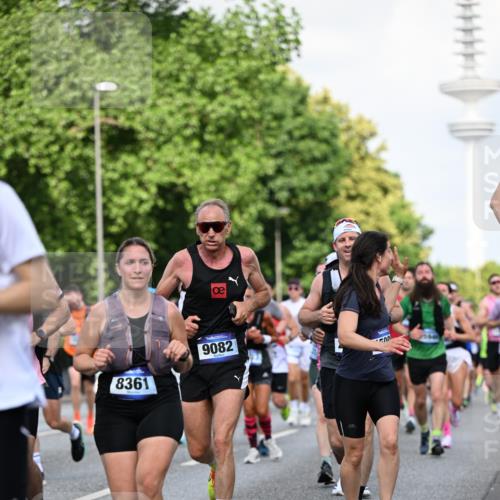 29.06.2025 - hella hamburg halbmarathon Dr. Thomas Lammeyer http://msf.ph/oto/8511235 29.06.2025 10:00:38 Kennedybrücke 1381, 1460, 1496, 1537, 1628, 1833, 1877, 2013, 2074, 2082, 2083, 2208, 2340, 2378, 2396, 2771, 2839, 2869, 2878, 2996, 3310, 3426, 3575, 4065, 4377, 4635, 4833, 4967, 5169, 5194, 5839, 6286, 6309, 6377, 6561, 6562, 7383, 7475, 8112, 8261, 8313, 8361, 8514, 8572, 8587, 8618, 8661, 8710, 8863, 8921, 8996, 9082, 9497, 9537, 9597, 9752, 9820, 9876, 10189, 10371, 10508, 10859, 11018, 11429 meine-sportfotos.de