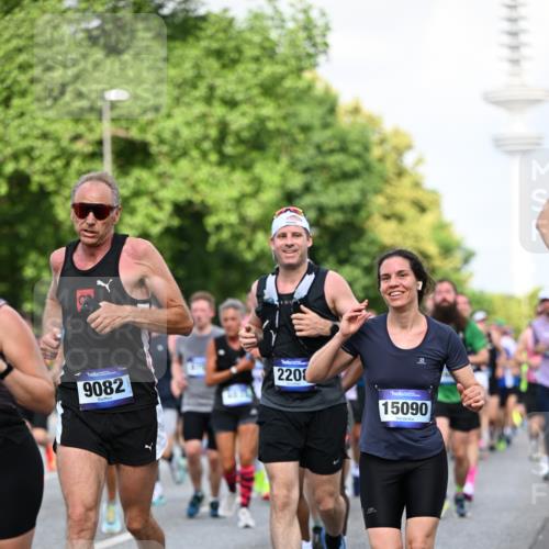 29.06.2025 - hella hamburg halbmarathon Dr. Thomas Lammeyer http://msf.ph/oto/8511245 29.06.2025 10:00:39 Kennedybrücke 1381, 1460, 1496, 1537, 1628, 1833, 1877, 2013, 2074, 2082, 2083, 2208, 2340, 2378, 2396, 2771, 2839, 2869, 2878, 2996, 3310, 3426, 3575, 3652, 4065, 4377, 4635, 4833, 4897, 4967, 5169, 5194, 5839, 6286, 6309, 6377, 6561, 6562, 7383, 7475, 8112, 8261, 8313, 8361, 8514, 8572, 8587, 8618, 8661, 8710, 8863, 8996, 9082, 9497, 9537, 9752, 9820, 9876, 10189, 10371, 10508, 10859, 11018, 11429 meine-sportfotos.de
