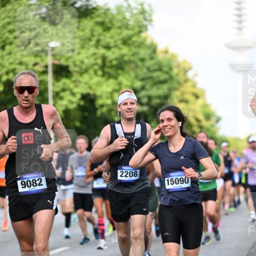 29.06.2025 - hella hamburg halbmarathon Dr. Thomas Lammeyer http://msf.ph/oto/8511250 29.06.2025 10:00:39 Kennedybrücke 1381, 1460, 1496, 1537, 1628, 1833, 1877, 2013, 2074, 2082, 2083, 2208, 2340, 2378, 2396, 2771, 2839, 2869, 2878, 2996, 3310, 3426, 3575, 3652, 4065, 4377, 4635, 4833, 4897, 4967, 5169, 5194, 5839, 6286, 6309, 6377, 6561, 6562, 7383, 7475, 8112, 8261, 8313, 8361, 8514, 8572, 8587, 8618, 8661, 8710, 8863, 8996, 9082, 9497, 9537, 9752, 9820, 9876, 10189, 10371, 10508, 10859, 11018, 11429 meine-sportfotos.de