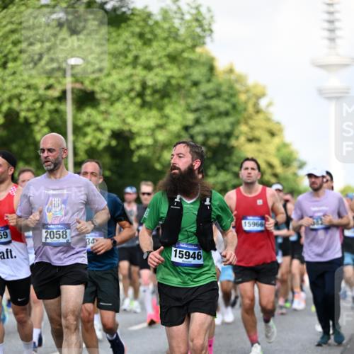 29.06.2025 - hella hamburg halbmarathon Dr. Thomas Lammeyer http://msf.ph/oto/8511300 29.06.2025 10:00:42 Kennedybrücke 1381, 1460, 1496, 1537, 1833, 1877, 2013, 2074, 2082, 2111, 2208, 2340, 2378, 2396, 2771, 2839, 2869, 2878, 2996, 3310, 3426, 3575, 3652, 3791, 4065, 4635, 4770, 4833, 4897, 4967, 5169, 5194, 5839, 6286, 6309, 6377, 6561, 6562, 7383, 7475, 8112, 8261, 8313, 8361, 8514, 8572, 8587, 8618, 8661, 8710, 8813, 8863, 8996, 9082, 9497, 9537, 9752, 9820, 9876, 9985, 10189, 10371, 10508, 10859, 11018, 11429 meine-sportfotos.de