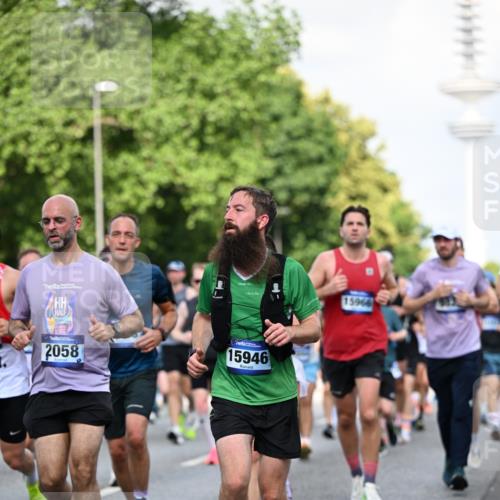 29.06.2025 - hella hamburg halbmarathon Dr. Thomas Lammeyer http://msf.ph/oto/8511304 29.06.2025 10:00:42 Kennedybrücke 1381, 1460, 1496, 1537, 1833, 1877, 2013, 2074, 2082, 2111, 2208, 2340, 2378, 2396, 2771, 2839, 2869, 2878, 2996, 3310, 3426, 3575, 3652, 3791, 4065, 4635, 4770, 4833, 4897, 4967, 5169, 5194, 5839, 6286, 6309, 6377, 6561, 6562, 7383, 7475, 8112, 8261, 8313, 8361, 8514, 8572, 8587, 8618, 8661, 8710, 8813, 8863, 8996, 9082, 9497, 9537, 9752, 9820, 9876, 9985, 10189, 10371, 10508, 10859, 11018, 11429 meine-sportfotos.de