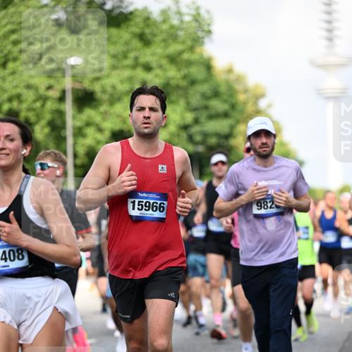 29.06.2025 - hella hamburg halbmarathon Dr. Thomas Lammeyer http://msf.ph/oto/8511364 29.06.2025 10:00:44 Kennedybrücke 1381, 1460, 1496, 1537, 1833, 2013, 2074, 2082, 2111, 2208, 2340, 2378, 2396, 2771, 2839, 2869, 2878, 2996, 3310, 3426, 3575, 3652, 3791, 4635, 4770, 4833, 4897, 4967, 5169, 5194, 5839, 6309, 6377, 6561, 6562, 7383, 7475, 8112, 8261, 8313, 8361, 8514, 8572, 8587, 8618, 8661, 8710, 8813, 8863, 8996, 9082, 9497, 9752, 9820, 9876, 9985, 10189, 10371, 10508, 10859, 11018, 11429 meine-sportfotos.de