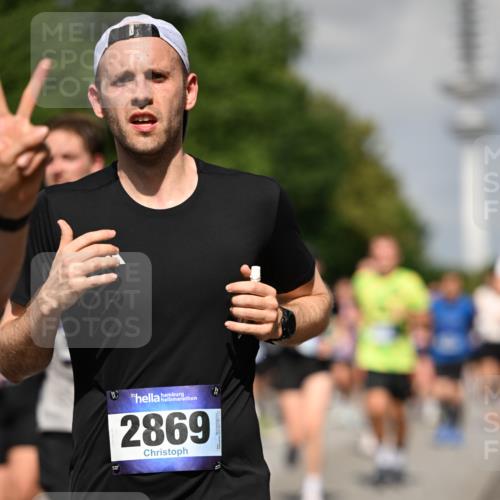 29.06.2025 - hella hamburg halbmarathon Dr. Thomas Lammeyer http://msf.ph/oto/8511525 29.06.2025 10:00:51 Kennedybrücke 1381, 1496, 1537, 1833, 2074, 2111, 2208, 2340, 2378, 2396, 2595, 2771, 2814, 2839, 2869, 2878, 3310, 3575, 3652, 3791, 4726, 4770, 4833, 4897, 5013, 5169, 5194, 5319, 5839, 6631, 7177, 7918, 8112, 8313, 8361, 8587, 8618, 8651, 8661, 8710, 8813, 8863, 8930, 8968, 8996, 9246, 9752, 9820, 9876, 9985, 10040, 10189, 10371, 10859, 10896, 11184, 11339, 11429 meine-sportfotos.de