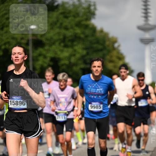 29.06.2025 - hella hamburg halbmarathon Dr. Thomas Lammeyer http://msf.ph/oto/8511649 29.06.2025 10:00:56 Kennedybrücke 1086, 1381, 1537, 1833, 2074, 2111, 2340, 2378, 2396, 2595, 2814, 2839, 2869, 2878, 3103, 3575, 3652, 3791, 4299, 4558, 4726, 4770, 4897, 5013, 5018, 5194, 5319, 5839, 6033, 6125, 6631, 7177, 7918, 8112, 8313, 8618, 8651, 8661, 8710, 8813, 8863, 8930, 8968, 9060, 9246, 9820, 9876, 9985, 10040, 10189, 10549, 10667, 10859, 10896, 11184, 11339, 11429 meine-sportfotos.de