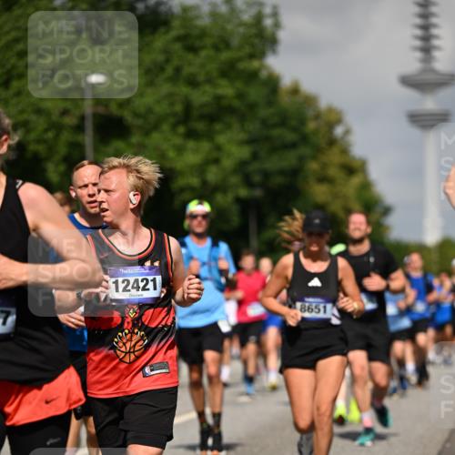 29.06.2025 - hella hamburg halbmarathon Dr. Thomas Lammeyer http://msf.ph/oto/8511788 29.06.2025 10:01:02 Kennedybrücke 1086, 1327, 1381, 1442, 1833, 2074, 2111, 2119, 2396, 2595, 2814, 2869, 3103, 3575, 3652, 3791, 4261, 4299, 4558, 4726, 4770, 4897, 5013, 5018, 5024, 5319, 5744, 6033, 6125, 6631, 6762, 6795, 7177, 7259, 7918, 8112, 8447, 8651, 8661, 8710, 8813, 8930, 8968, 9060, 9246, 9316, 9876, 9985, 10040, 10189, 10549, 10667, 10896, 11184, 11339 meine-sportfotos.de