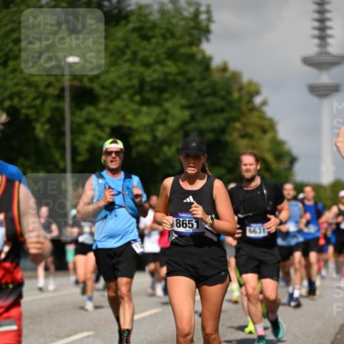29.06.2025 - hella hamburg halbmarathon Dr. Thomas Lammeyer http://msf.ph/oto/8511810 29.06.2025 10:01:03 Kennedybrücke 1086, 1327, 1381, 1442, 1833, 2074, 2111, 2119, 2396, 2595, 2814, 2855, 3103, 3575, 3652, 3791, 4261, 4299, 4558, 4726, 4770, 4897, 5013, 5018, 5024, 5319, 5744, 6033, 6125, 6631, 6762, 6795, 7177, 7259, 7918, 8447, 8651, 8813, 8930, 8968, 9060, 9246, 9316, 9876, 9985, 10040, 10133, 10191, 10192, 10549, 10667, 10896, 11184, 11339 meine-sportfotos.de