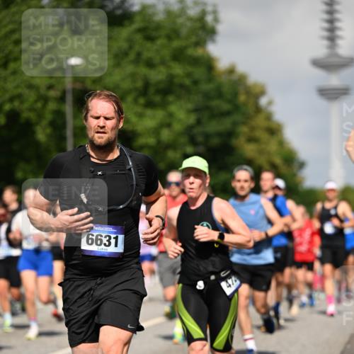 29.06.2025 - hella hamburg halbmarathon Dr. Thomas Lammeyer http://msf.ph/oto/8511865 29.06.2025 10:01:05 Kennedybrücke 1086, 1327, 1381, 1442, 1833, 2025, 2074, 2111, 2119, 2595, 2814, 2855, 3093, 3103, 3652, 3791, 4261, 4299, 4558, 4726, 4770, 4897, 5013, 5018, 5024, 5319, 5744, 6033, 6125, 6631, 6762, 6795, 6942, 7177, 7259, 7397, 7918, 8447, 8651, 8813, 8930, 8968, 9060, 9246, 9316, 9985, 10040, 10133, 10191, 10192, 10215, 10549, 10667, 10896, 11184, 11339 meine-sportfotos.de
