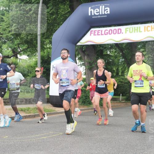 29.06.2025 - hella hamburg halbmarathon KatJ http://msf.ph/oto/8511866 29.06.2025 10:44:25 Zwischen KM18-KM19 2652, 2656, 3575, 4632, 5391, 6892, 7159 meine-sportfotos.de