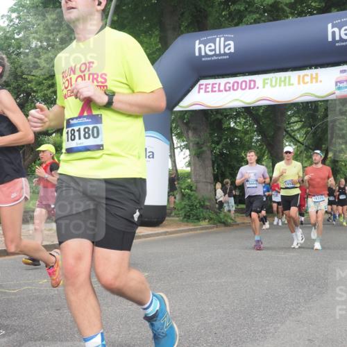 29.06.2025 - hella hamburg halbmarathon KatJ http://msf.ph/oto/8511894 29.06.2025 10:44:27 Zwischen KM18-KM19 1387, 2652, 2656, 3575, 4632, 5391, 6892, 7159 meine-sportfotos.de