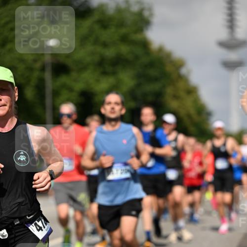 29.06.2025 - hella hamburg halbmarathon Dr. Thomas Lammeyer http://msf.ph/oto/8511910 29.06.2025 10:01:07 Kennedybrücke 1030, 1086, 1327, 1442, 2025, 2074, 2111, 2119, 2595, 2814, 2855, 3093, 3103, 3652, 3791, 4261, 4299, 4558, 4726, 4770, 4897, 5013, 5018, 5024, 5319, 5744, 6033, 6125, 6631, 6720, 6762, 6795, 6942, 7177, 7259, 7397, 7918, 7930, 7932, 8447, 8651, 8813, 8930, 8968, 9060, 9246, 9316, 9985, 10040, 10133, 10191, 10192, 10215, 10549, 10667, 10896, 11184, 11339 meine-sportfotos.de