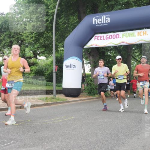 29.06.2025 - hella hamburg halbmarathon KatJ http://msf.ph/oto/8511912 29.06.2025 10:44:27 Zwischen KM18-KM19 1387, 2652, 2656, 3575, 4632, 5391, 6892, 7159 meine-sportfotos.de