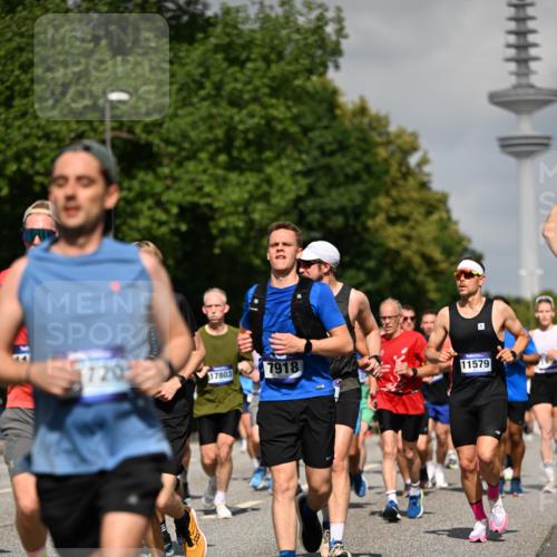 29.06.2025 - hella hamburg halbmarathon Dr. Thomas Lammeyer http://msf.ph/oto/8511923 29.06.2025 10:01:08 Kennedybrücke 1030, 1086, 1327, 1442, 2025, 2111, 2119, 2595, 2814, 2855, 3093, 3103, 3652, 3791, 4261, 4299, 4558, 4726, 4770, 4897, 5013, 5018, 5021, 5024, 5319, 5744, 6033, 6125, 6631, 6720, 6762, 6795, 6942, 7177, 7259, 7397, 7918, 7930, 7932, 8447, 8651, 8813, 8930, 8968, 9060, 9246, 9316, 9791, 9985, 10040, 10133, 10191, 10192, 10215, 10549, 10667, 10896, 11184, 11339 meine-sportfotos.de