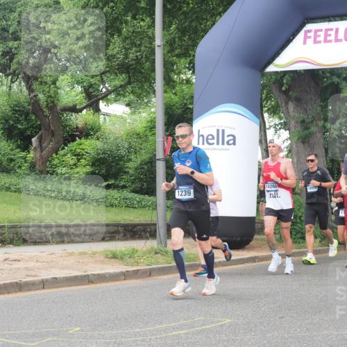 29.06.2025 - hella hamburg halbmarathon KatJ http://msf.ph/oto/8511962 29.06.2025 10:44:30 Zwischen KM18-KM19 1239, 1387, 2652, 2656, 3141, 3575, 4632, 6592 meine-sportfotos.de