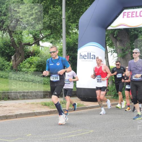 29.06.2025 - hella hamburg halbmarathon KatJ http://msf.ph/oto/8511974 29.06.2025 10:44:30 Zwischen KM18-KM19 1239, 1387, 2652, 2656, 3141, 3575, 4632, 6592 meine-sportfotos.de