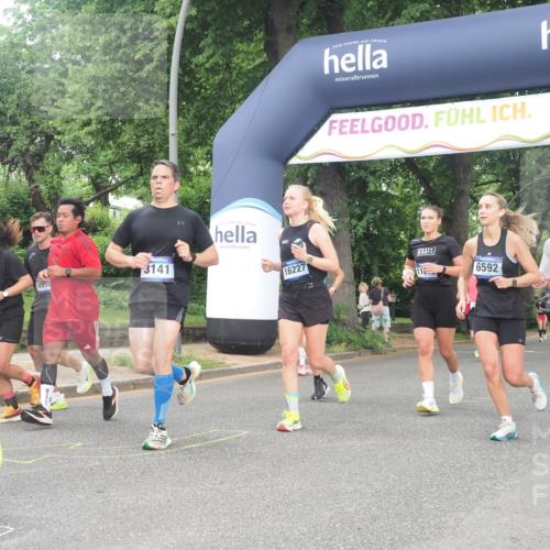29.06.2025 - hella hamburg halbmarathon KatJ http://msf.ph/oto/8512071 29.06.2025 10:44:32 Zwischen KM18-KM19 1239, 1387, 2656, 3141, 4579, 6592 meine-sportfotos.de