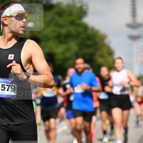 29.06.2025 - hella hamburg halbmarathon Dr. Thomas Lammeyer http://msf.ph/oto/8512081 29.06.2025 10:01:12 Kennedybrücke 1030, 1086, 1327, 1442, 2025, 2119, 2138, 2444, 2595, 2814, 2855, 3093, 3096, 3103, 3698, 3791, 4261, 4299, 4558, 4726, 4770, 5013, 5018, 5021, 5024, 5319, 5744, 5820, 6033, 6125, 6631, 6720, 6762, 6795, 6942, 7177, 7221, 7259, 7397, 7918, 7930, 7932, 8413, 8447, 8651, 8813, 8930, 8968, 9060, 9246, 9316, 9739, 9791, 9994, 10040, 10133, 10191, 10192, 10215, 10549, 10667, 10896, 11143, 11184, 11339, 11430 meine-sportfotos.de