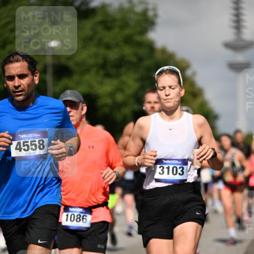 29.06.2025 - hella hamburg halbmarathon Dr. Thomas Lammeyer http://msf.ph/oto/8512140 29.06.2025 10:01:13 Kennedybrücke 1030, 1086, 1094, 1327, 1442, 2025, 2119, 2138, 2444, 2595, 2814, 2855, 3093, 3096, 3103, 3698, 4261, 4299, 4558, 4726, 5013, 5018, 5021, 5024, 5319, 5744, 5820, 5907, 6033, 6125, 6631, 6720, 6762, 6795, 6942, 7177, 7221, 7259, 7397, 7918, 7930, 7932, 8413, 8447, 8651, 8930, 8968, 9060, 9246, 9316, 9739, 9791, 9994, 10040, 10133, 10191, 10192, 10215, 10549, 10667, 10896, 11143, 11184, 11339, 11430 meine-sportfotos.de