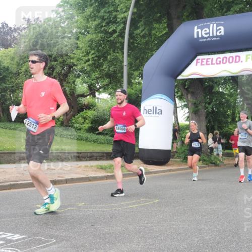 29.06.2025 - hella hamburg halbmarathon KatJ http://msf.ph/oto/8512141 29.06.2025 10:44:36 Zwischen KM18-KM19 1239, 3141, 4579, 6592, 8322 meine-sportfotos.de