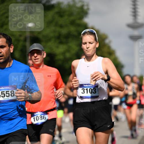 29.06.2025 - hella hamburg halbmarathon Dr. Thomas Lammeyer http://msf.ph/oto/8512146 29.06.2025 10:01:14 Kennedybrücke 1030, 1086, 1094, 1327, 1442, 2025, 2119, 2138, 2444, 2595, 2814, 2855, 3093, 3096, 3103, 3698, 4261, 4299, 4558, 4726, 5013, 5018, 5021, 5024, 5319, 5744, 5820, 5907, 6033, 6125, 6631, 6720, 6762, 6795, 6942, 7177, 7221, 7259, 7397, 7918, 7930, 7932, 8172, 8413, 8447, 8651, 8930, 8968, 9060, 9246, 9316, 9739, 9791, 9994, 10040, 10133, 10191, 10192, 10215, 10368, 10376, 10549, 10667, 10896, 11143, 11184, 11339, 11430 meine-sportfotos.de