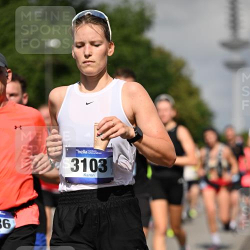 29.06.2025 - hella hamburg halbmarathon Dr. Thomas Lammeyer http://msf.ph/oto/8512173 29.06.2025 10:01:14 Kennedybrücke 1030, 1086, 1094, 1327, 1442, 2025, 2119, 2138, 2444, 2595, 2814, 2855, 3093, 3096, 3103, 3698, 4261, 4299, 4558, 4726, 5013, 5018, 5021, 5024, 5319, 5744, 5820, 5907, 6033, 6125, 6631, 6720, 6762, 6795, 6942, 7177, 7221, 7259, 7397, 7918, 7930, 7932, 8172, 8413, 8447, 8651, 8930, 8968, 9060, 9246, 9316, 9739, 9791, 9994, 10040, 10133, 10191, 10192, 10215, 10368, 10376, 10549, 10667, 10896, 11143, 11184, 11339, 11430 meine-sportfotos.de
